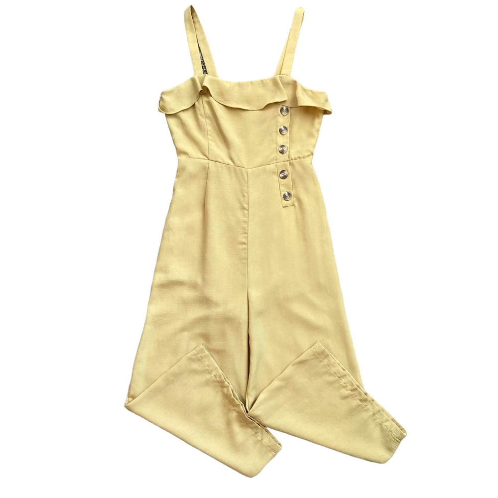 NWT essue Women’s mustard jumpsuit with straps and asymmetrical buttons - Sz S